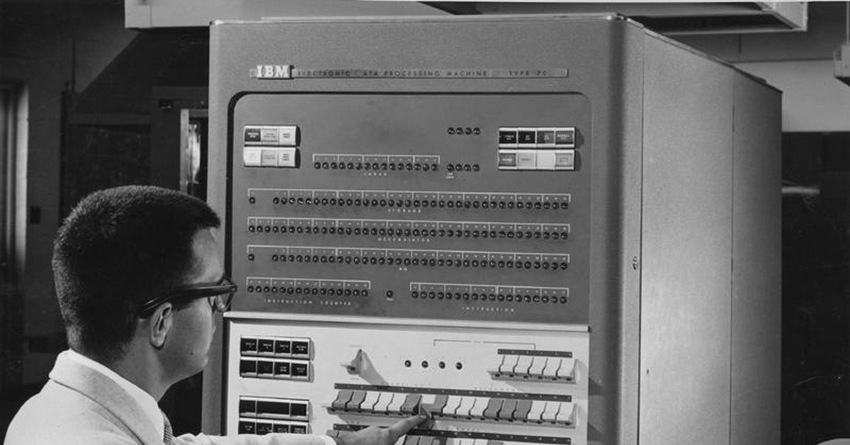 Языки 1 поколения. Компьютер IBM 704. Компьютер IBM 701. 1957 IBM - 701. ЭВМ Фортран.