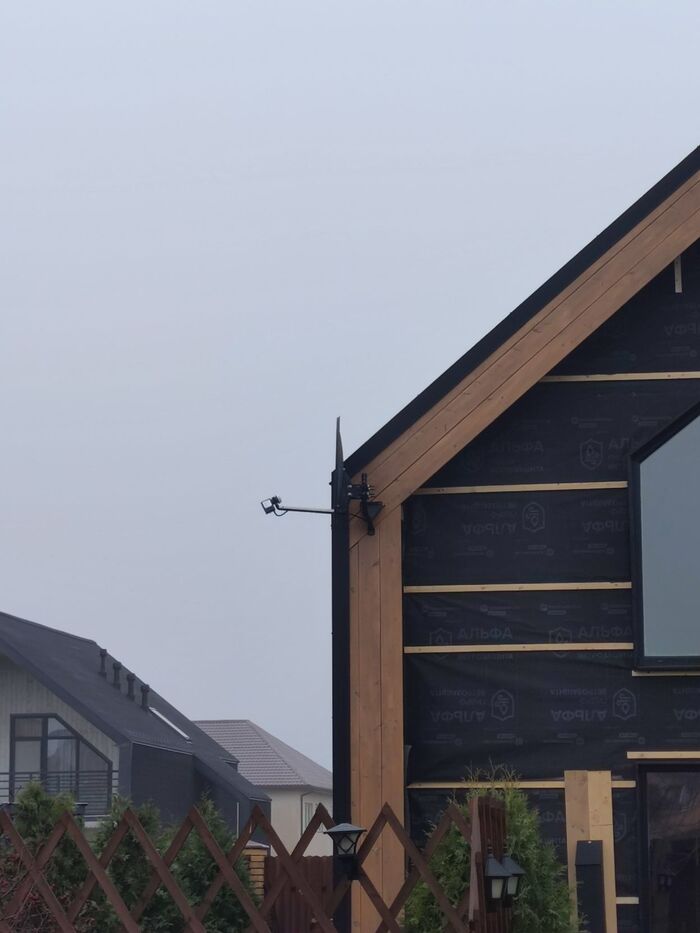 Вот так она аккуратно смотрится.