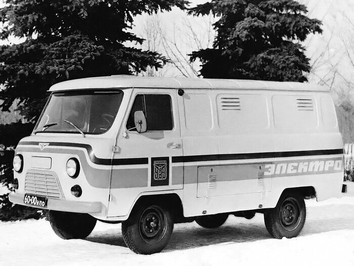Экспериментальный УАЗ-3801 с электромоторами на переменном токе, разработанный совместно с НПП "Квант".