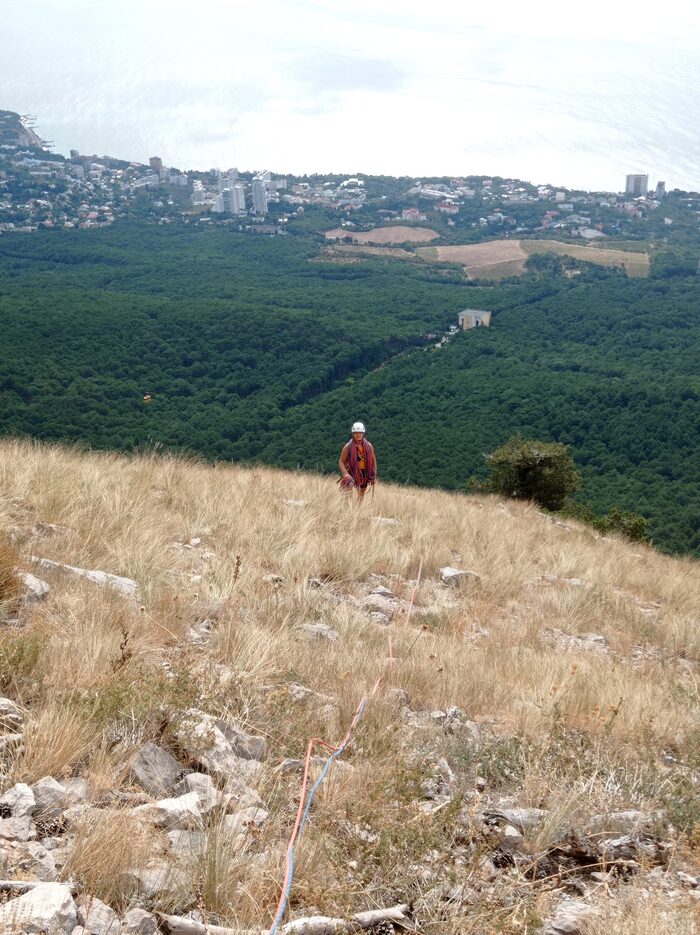 Маршрут от R3 к R4 по наклонной полке вдоль гребня