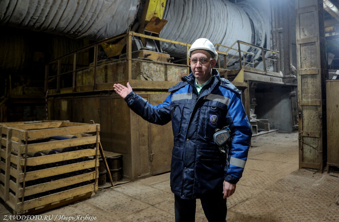 Из серии «Именно они делают Россию великой» / снято мной на Соликамском магниевом заводе