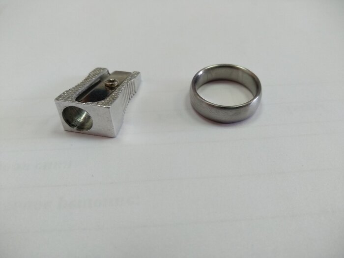 убираем все ненужное (можно напильником), получаем заготовку