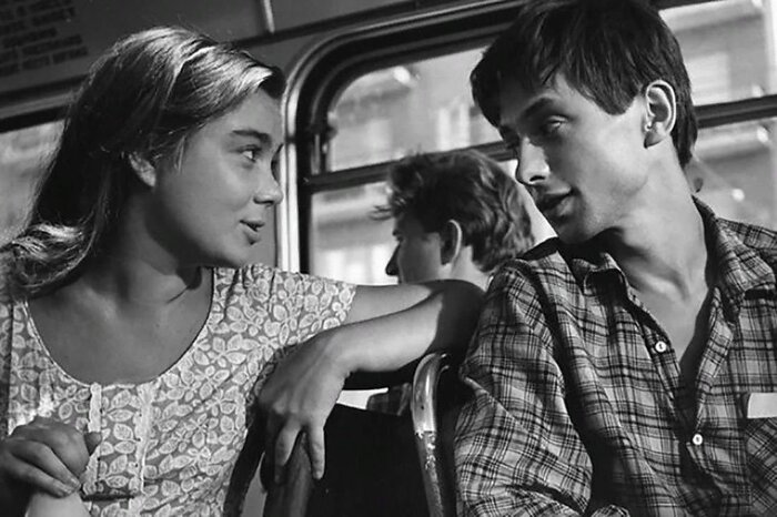 Кадр из фильма «Первый троллейбус», 1963 года