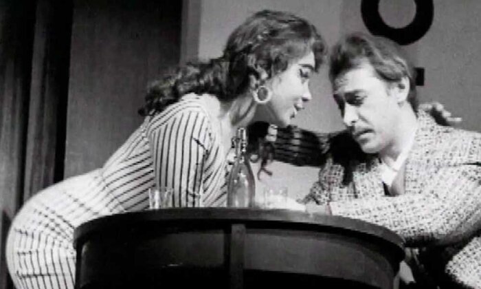 Нина Дорошина и Олег Ефремов на сцене театра