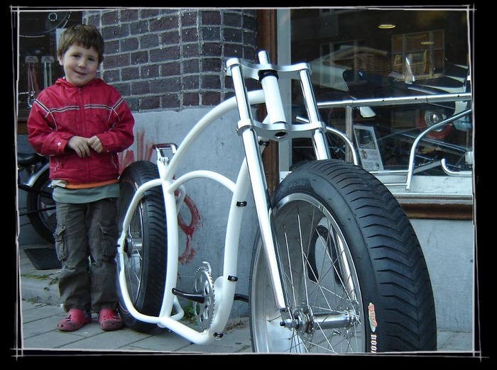 Basman на сто двадцатых катках – абсолютный жир! Один из ранних проектов мастерской.