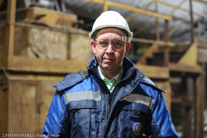 Из серии «Именно они делают Россию великой» / снято мной на Соликамском магниевом заводе