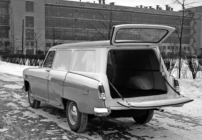 Прототип фургона «Волга» ГАЗ-22А.
