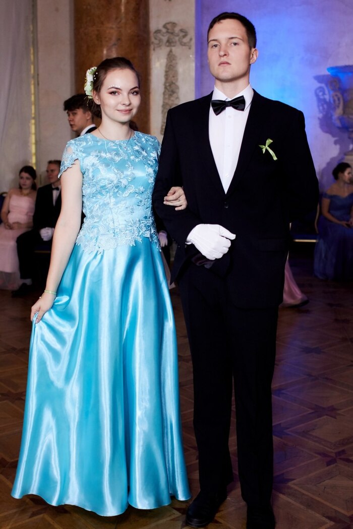 ��� � �� ��� � ���� ����� )