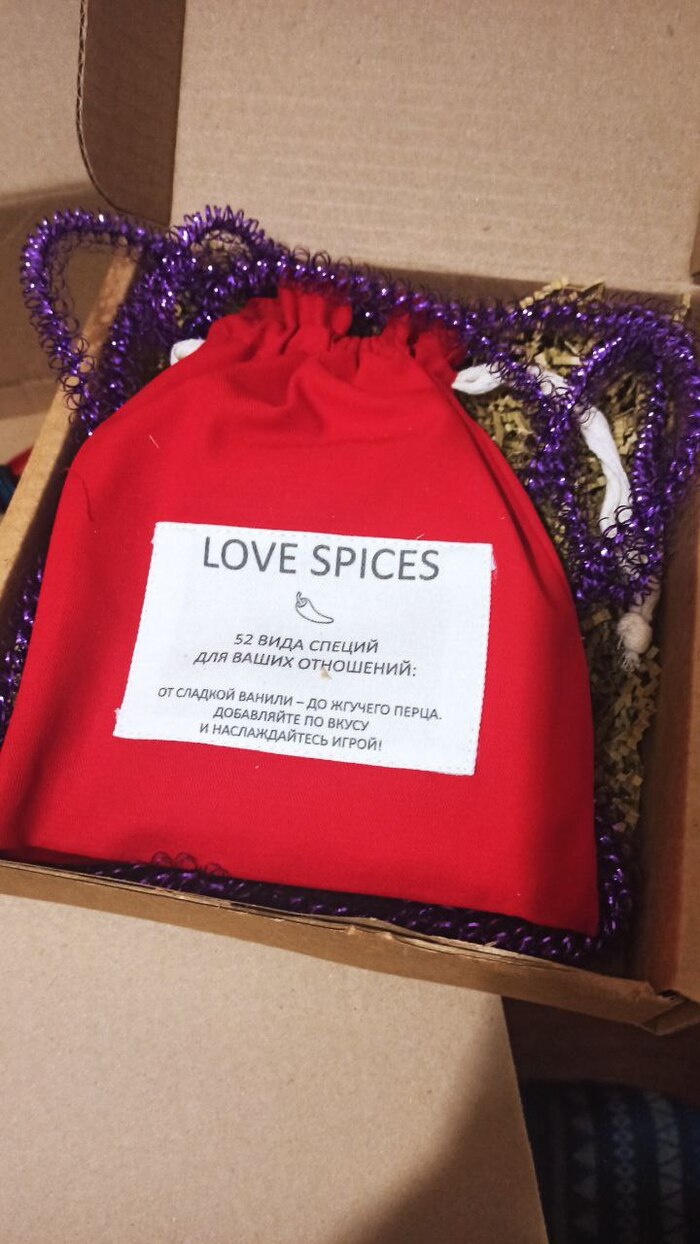 Мы любим настольные игры (у самих небольшая коллекция), но такую игру тоже видим впервые, интригующе и заманчиво - будем пробовать.