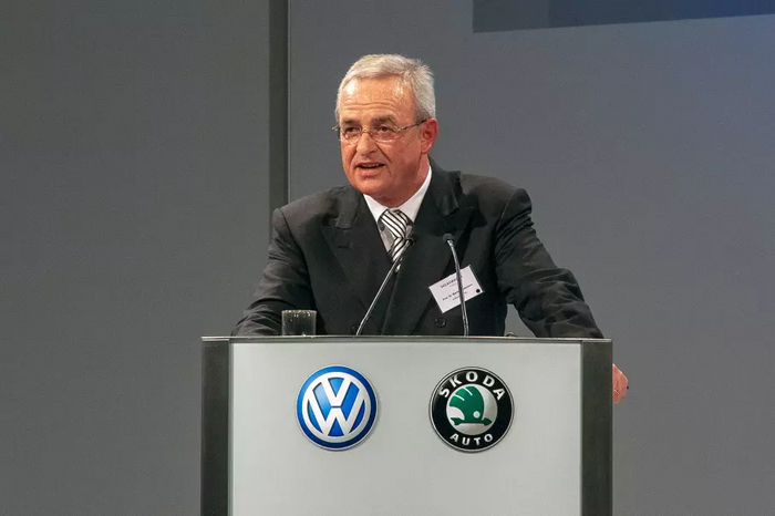      ,     Porsche  ,    .          .