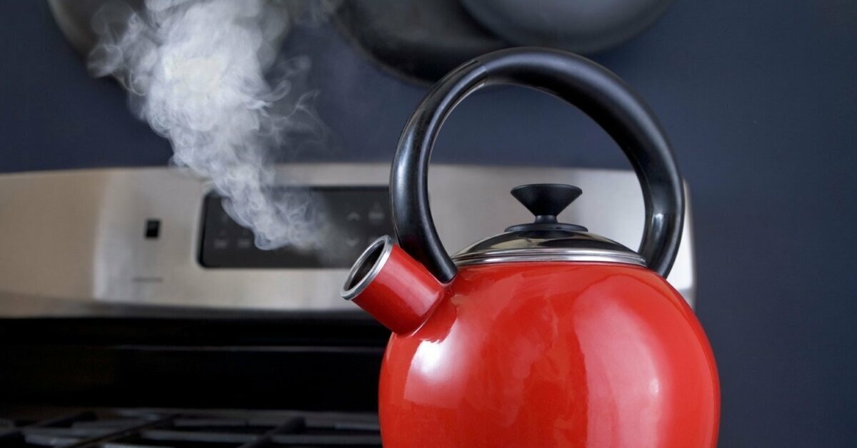 Кипящий телефон картинки. Steam pot. Чайник кипит. Пар из кастрюли. Нефть кипит.