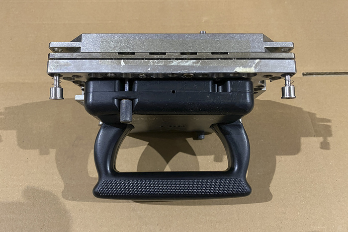 ����� � ����