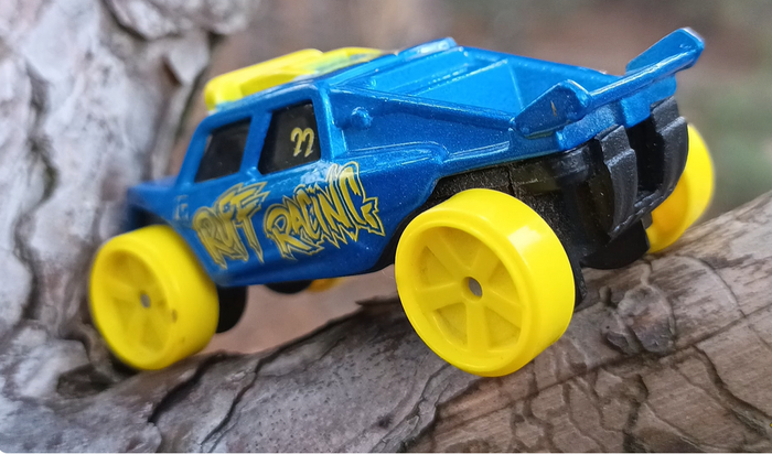 ���� �� Fossibot DT2