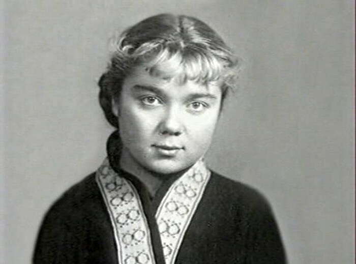 Нина Дорошина в юности