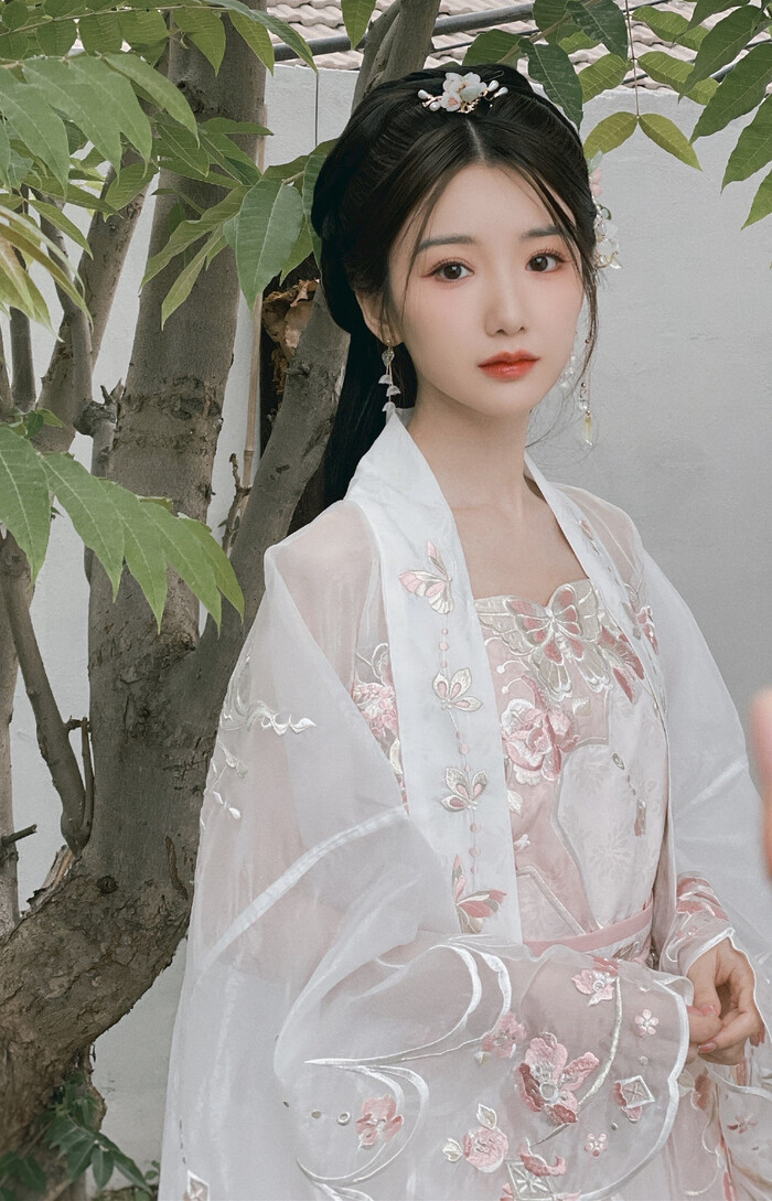 Waiting under the tree