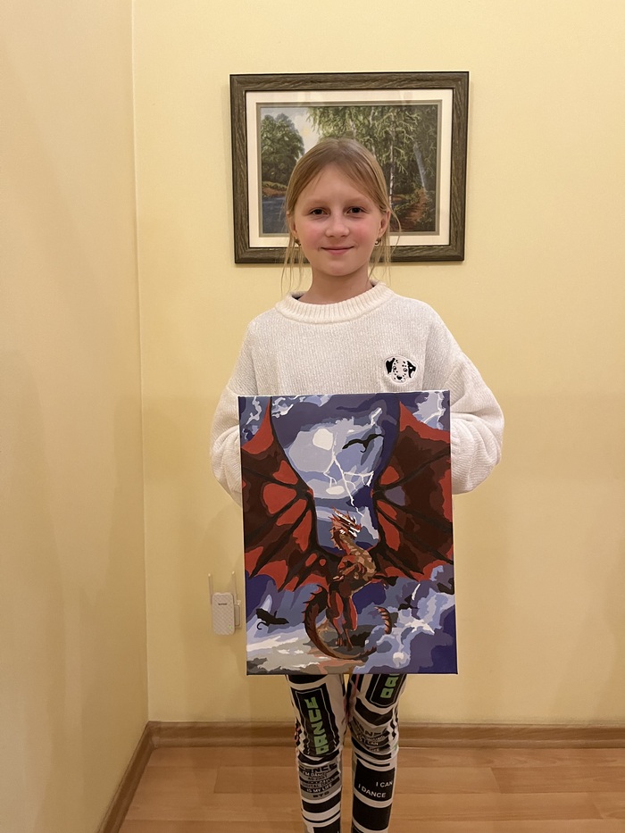 Ну и нарисовали с ребенком символ года - дракона (картина по номерам). На фоне - вышивка нашей родной природы.
