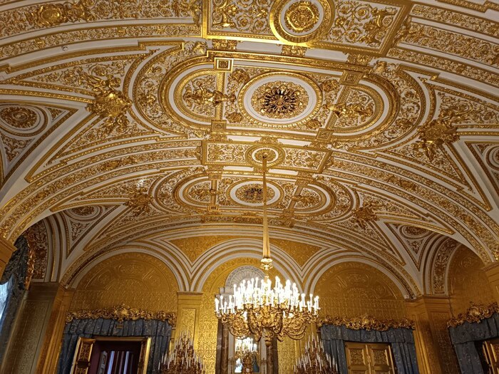 Потолки в Эрмитаже - отдельная тема !