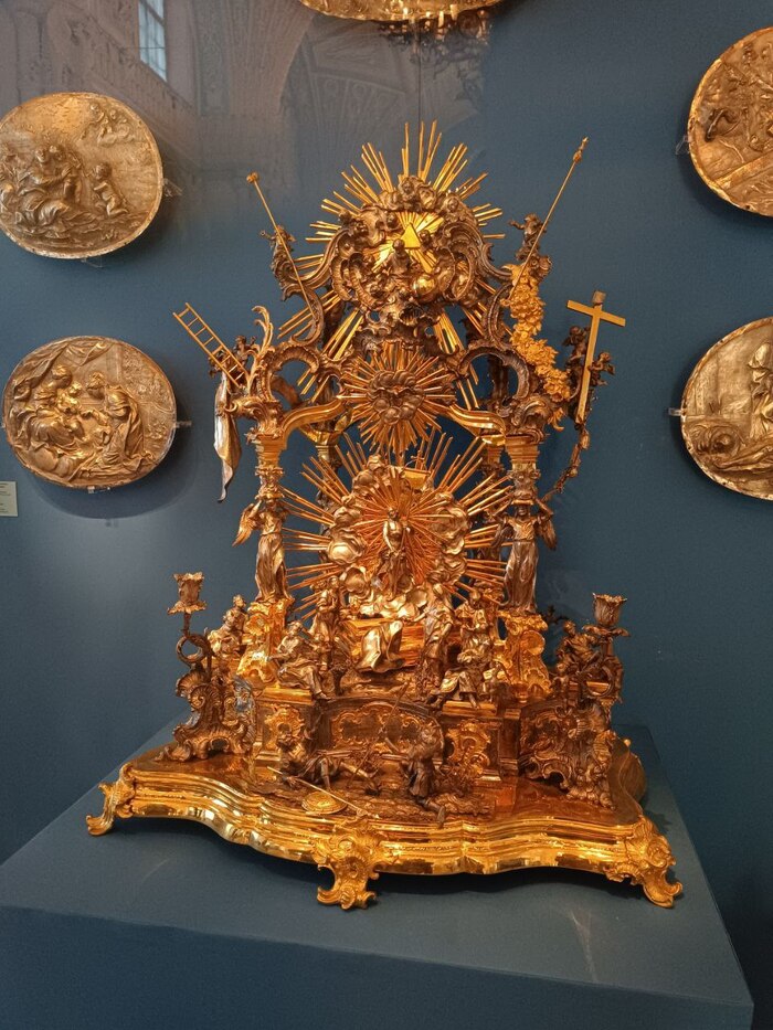 Сколько же деталей ...