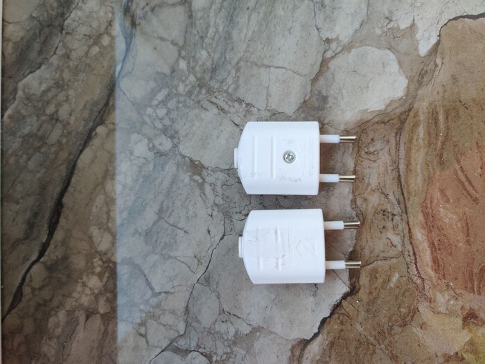 Если вилка угловая, то можно купить такие вилки и переделать