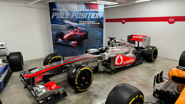 Болид : McLaren MP4-26