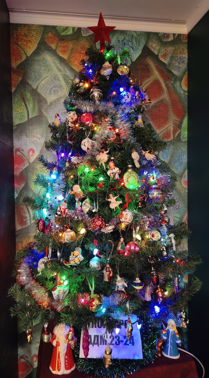 4) <a href="https://pikabu.ru/story/prodolzhenie_posta_golosovanie_konkurs_yolok_na_adm_11000381?u=https%3A%2F%2Fpikabu.ru%2Fstory%2Fmoya_elka_konkurs_adm_2324_10945501&t=qw911&h=2fd2c465fd1bedcba528529318e54f7e593424e5" title="https://pikabu.ru/story/moya_elka_konkurs_adm_2324_10945501" target="_blank" >qw911</a>