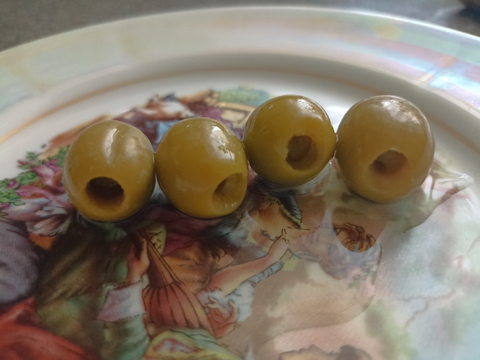 Вот они все пустые