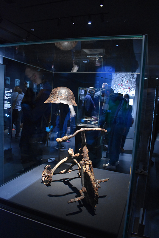 Мемориальный парк мира в Хиросиме Япония, Хиросима, Бомбардировка Хиросимы и Нагасаки, Ядерный взрыв, Музей, Жесть, Мемориал, Путешествия, Длиннопост, Фотография Мемориальный парк мира в Хиросиме Япония, Хиросима, Бомбардировка Хиросимы и Нагасаки, Ядерный взрыв, Музей, Жесть, Мемориал, Путешествия, Длиннопост, Фотография