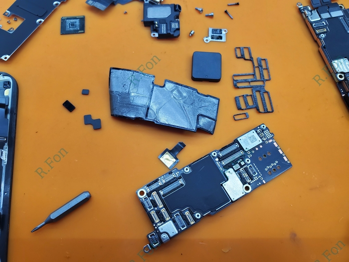 Не дожил до 2 января или не суй яблоко в сомнительные места! Iphone 14 Pro Москва, Таганка, Apple, Iphone 14, Ремонт техники, Зарядка, Пайка, Bga, Дорого, Длиннопост