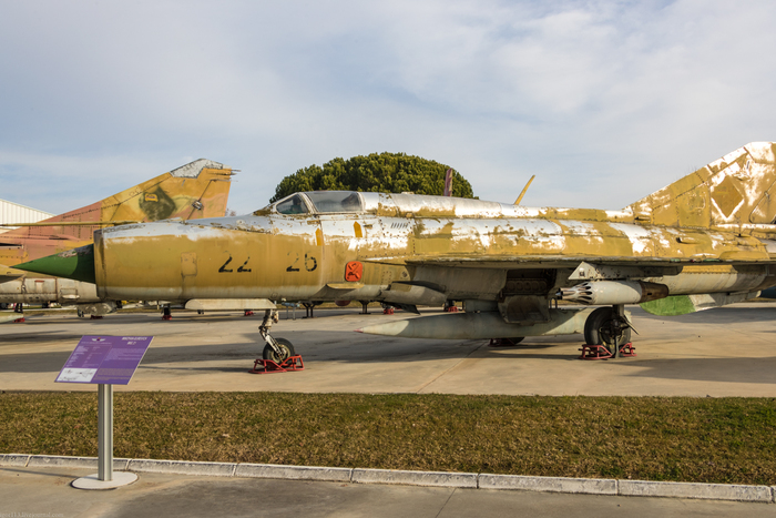 Оригинал из музея. Взято из<a href="https://pikabu.ru/story/mig21pfm_dni_slavyi_i_zabveniya_11014636?u=https%3A%2F%2Figor113.livejournal.com%2F795444.html&t=livejournal&h=8ce2d10b6ce435dd2f63e40dfae649a1312ac477" title="https://igor113.livejournal.com/795444.html" target="_blank" rel="nofollow noopener"> livejournal</a> пользователя Igor113