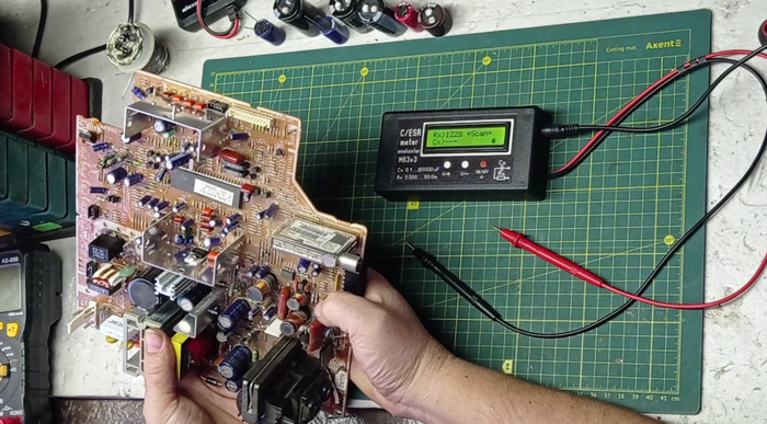 DIY Simple ESR meter with komitart LAY6