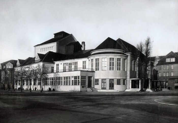 "����� ������������� �����" ����� ����������� 1927�.