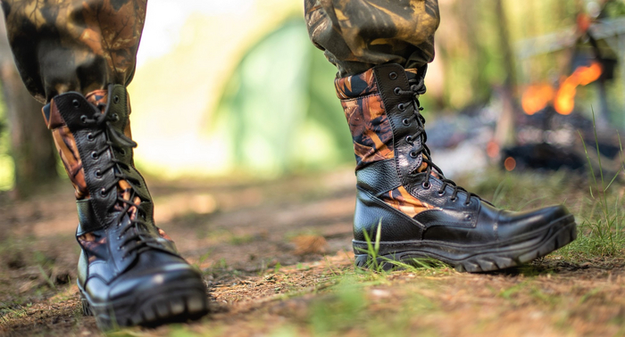 Щас бы в берцах, да с вещмешком по Камчатке от медведей бегать.. ммм