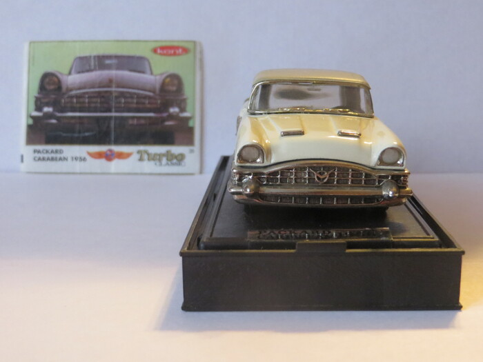 25 Packard Caribbean (Collector's Classics)