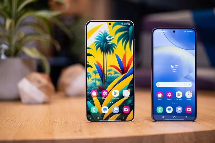 Обе версии стали чуть больше своих предыдущих версий