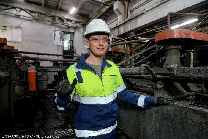 Из серии «Именно они делают Россию великой» / снято мной на Обогатительной фабрике «Солнечная» (ПАО «Русолово») в Хабаровском крае