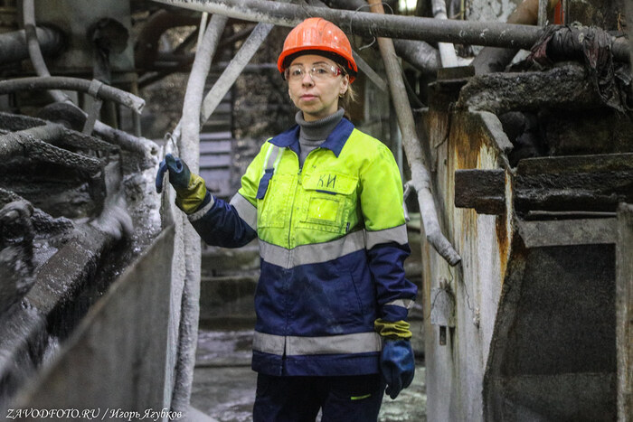 Из серии «Именно они делают Россию великой» / снято мной на Обогатительной фабрике «Солнечная» (ПАО «Русолово») в Хабаровском крае