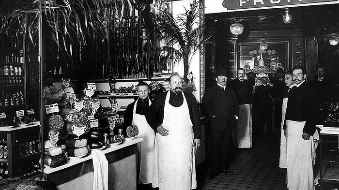 колбасный магазин