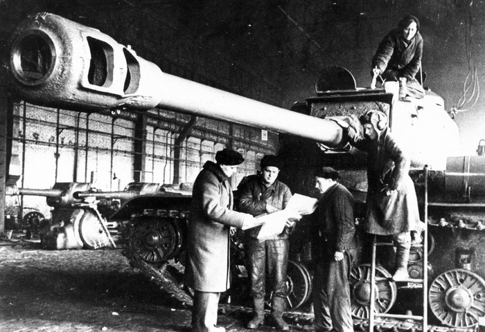 122-   -25   -2    .  Lesta Games.