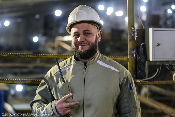 Из серии «Именно они делают Россию великой» / снято мной на Обогатительной фабрике «Правоурмийское» (Русолово) в Хабаровском крае