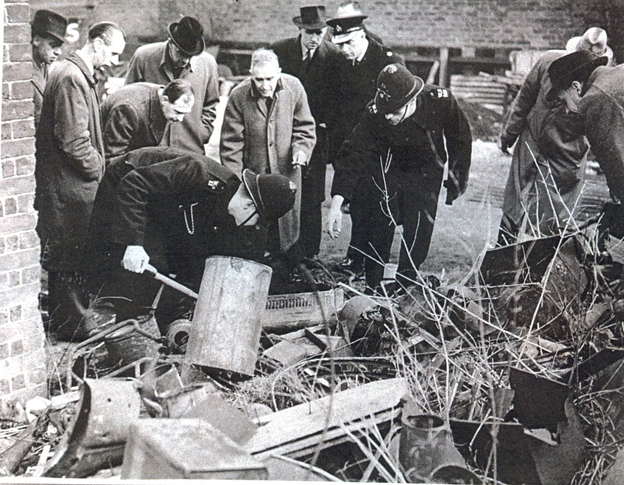 Место, куда Джон сливал остатки кислоты