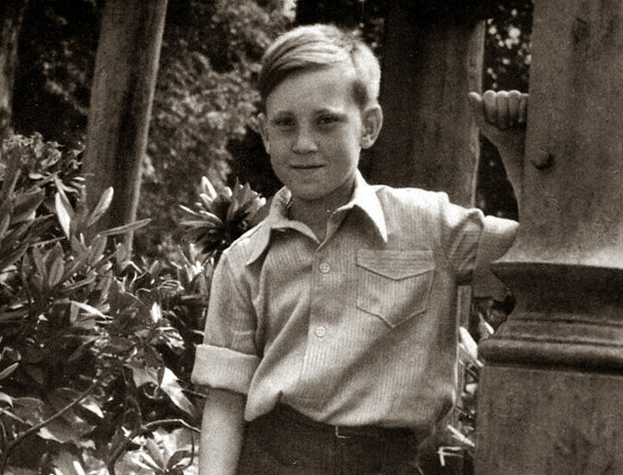 Володя Высоцкий, 1946 год