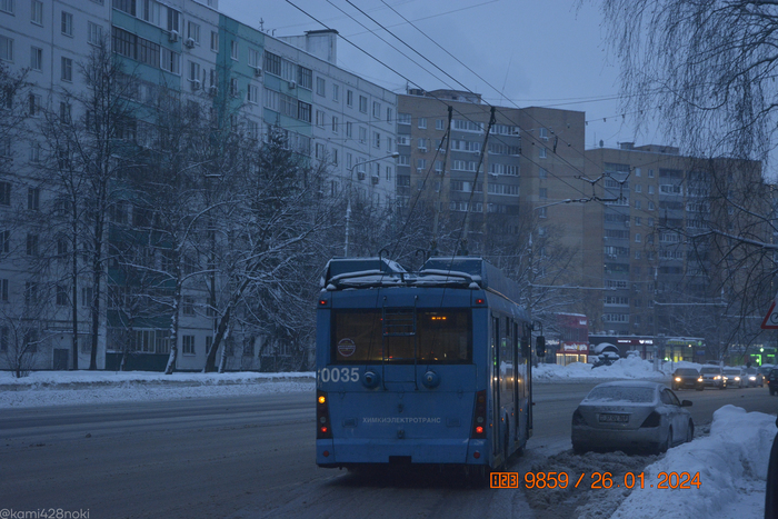 Да-да, в отличие от Москвы здесь есть свой троллейбус