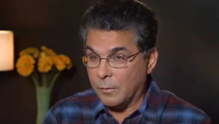 Шелдон Леттич - сценарист и режиссер.