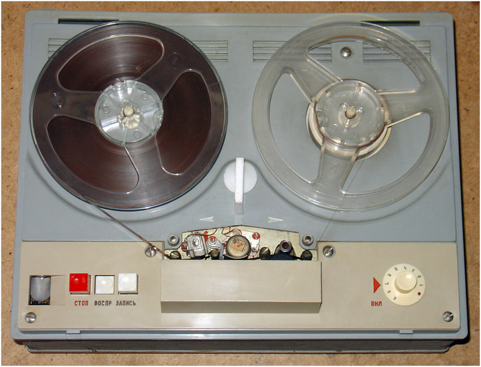 Кстати, вот он. Фото не моё, я свой сдал в музей (без шуток).