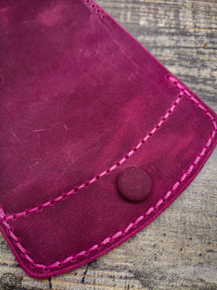 Кнопку решил тоже закрыть кожей