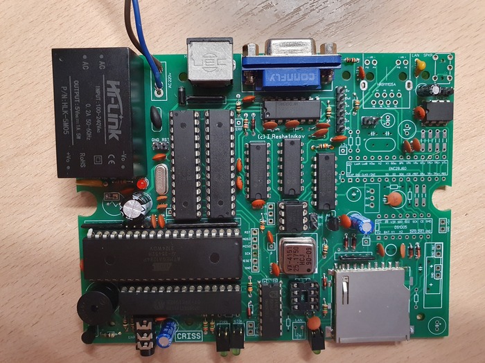 Собранный, рабочий вариант, без сетевого интерфейса и часов RTCПо