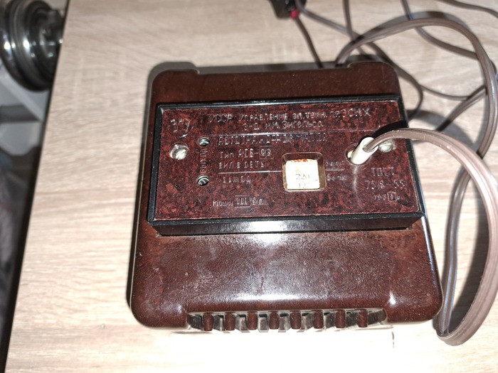   1961 ,    1962 ,   1961 .   -  ,   ,       80-.