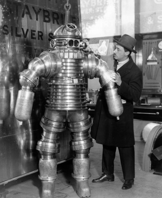  . .       ,    ,   Olympia Shipping  .   250       200 .