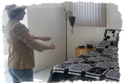 В интернете люди предлагают за деньги избавить от геопатогенных зон дома. Ладно...