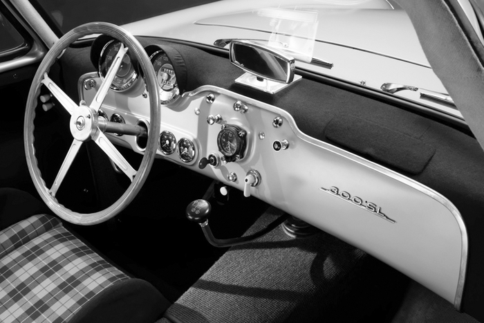   ,    300 SL       Junghans     .       Junkers Ju87    .